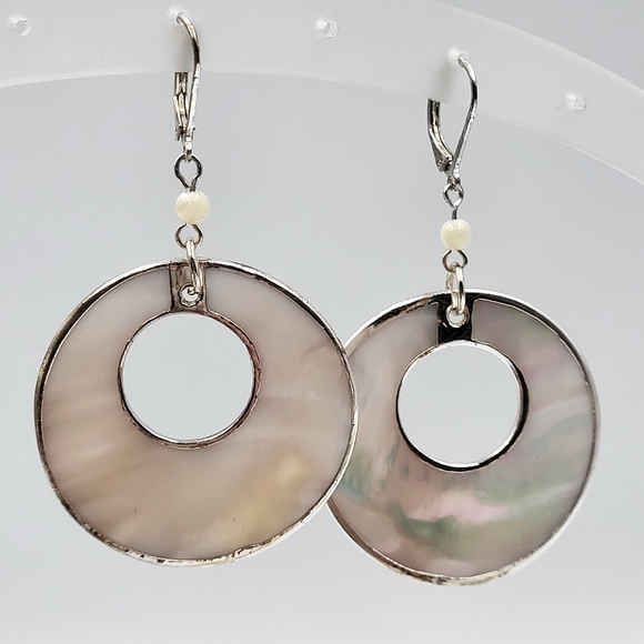 4 Pair - White & Gold Iridescent Earring Package - Picture 4 of 9